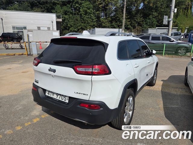 Jeep Cherokee 2.0 Diesel LIMITED 4WD — пробег 87 000 км — фото 2 из 5