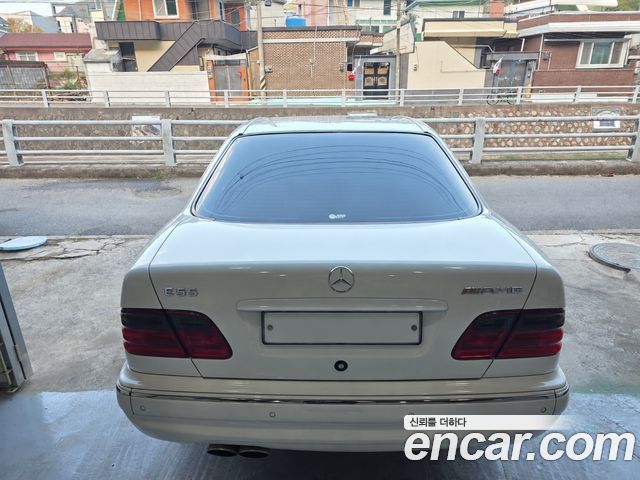 Mercedes-Benz E-Class из Кореи Encar