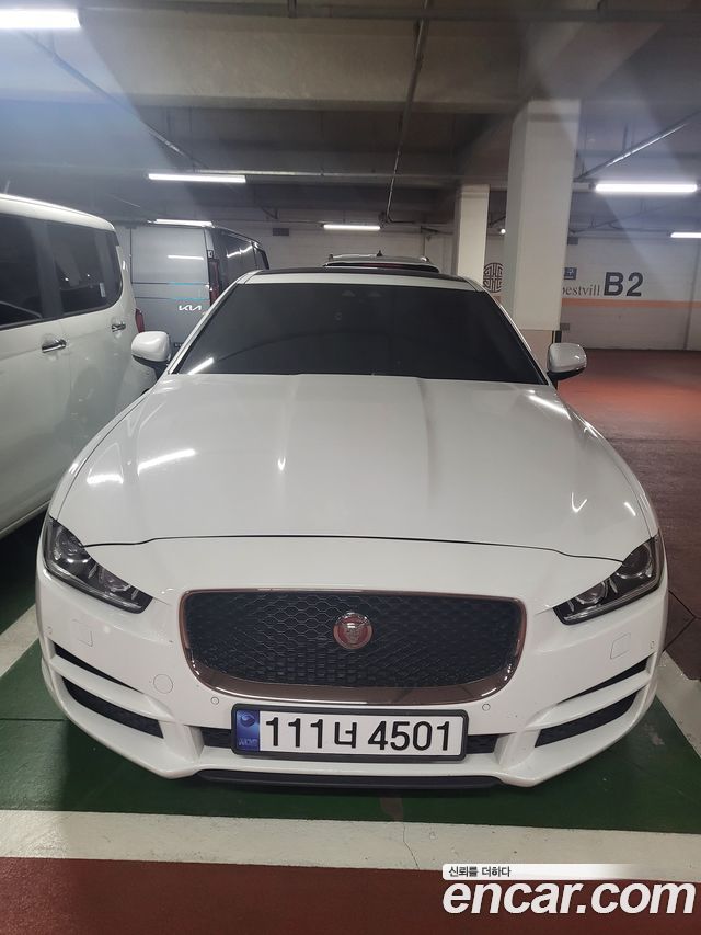 Jaguar XE 20d Portfolio — пробег 138 500 км — фото 1 из 5