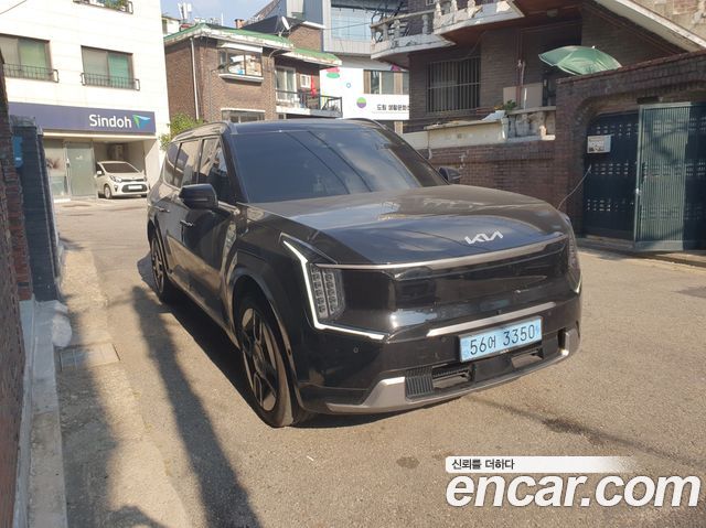 Kia EV9 Long Range 4WD Earth — пробег 50 000 км — фото 2 из 5