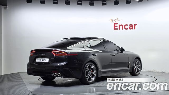 Kia Stinger 2.2 Diesel AWD Platinum — пробег 168 518 км — фото 2 из 5