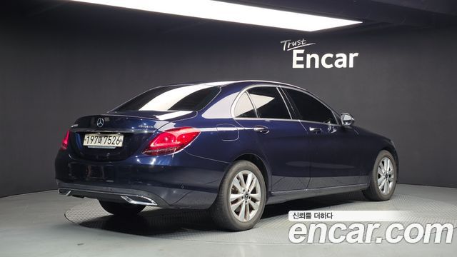 Mercedes-Benz C-Class из Кореи Encar