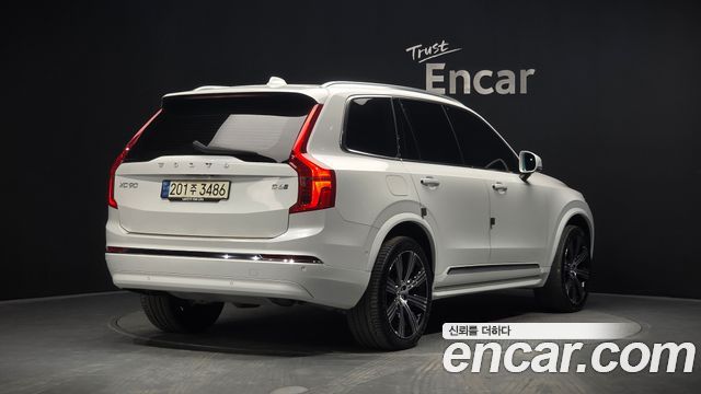 Volvo XC90 B6 Ultimate Bright — пробег 32 654 км — фото 2 из 5