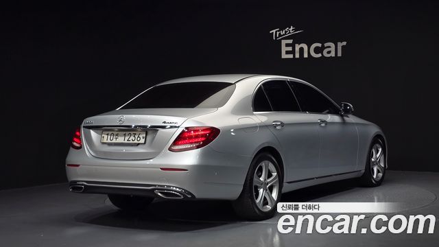 Mercedes-Benz E-Class из Кореи Encar