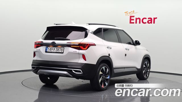 Kia Seltos из Кореи Encar