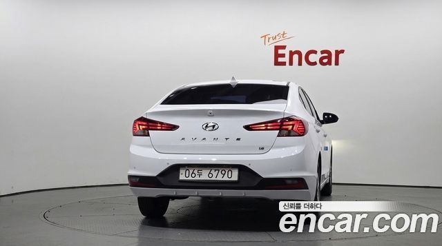 Hyundai AVANTE из Кореи Encar