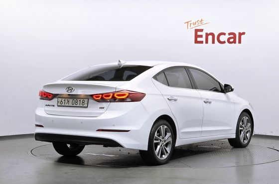 Hyundai AVANTE 1.6 GDI Modern special — пробег 132 170 км — фото 2 из 5
