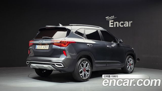 Kia Seltos из Кореи Encar