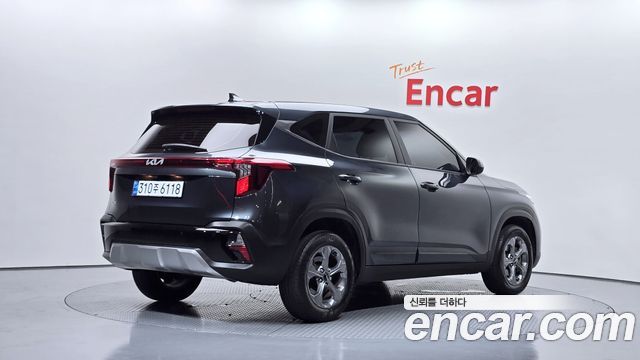 Kia Seltos из Кореи Encar
