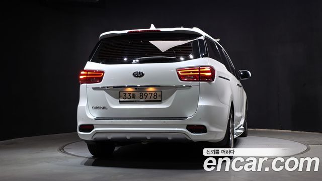 Kia Carnival из Кореи Encar