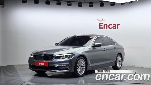 BMW 5-Series 530i Luxury Plus — пробег 101 530 км — фото 1 из 5