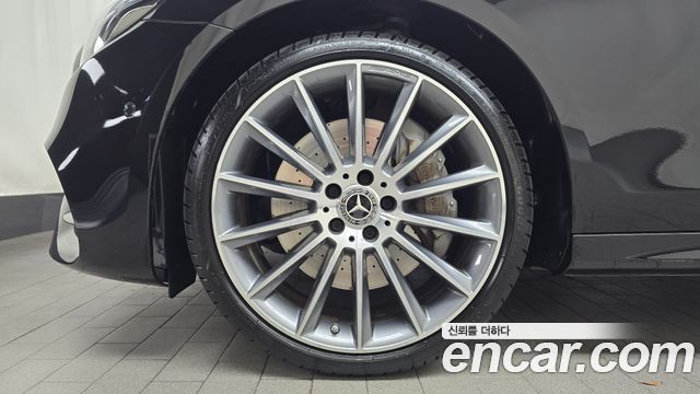 Mercedes-Benz E-Class E350 4MATIC AMG Line — пробег 24 864 км — фото 5 из 5