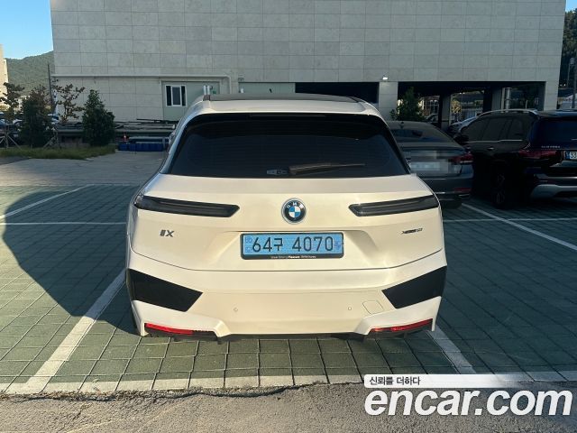 BMW iX xDrive50 Sports Plus — пробег 56 202 км — фото 5 из 5
