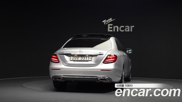 Mercedes-Benz E-Class из Кореи Encar