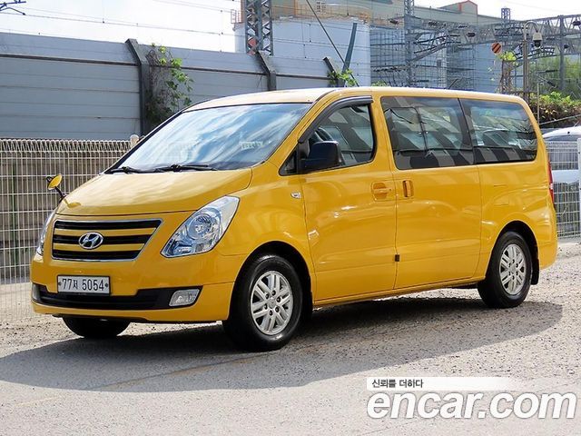 Hyundai Starex 12-Seater Wagon Smart — пробег 196 982 км — фото 2 из 5