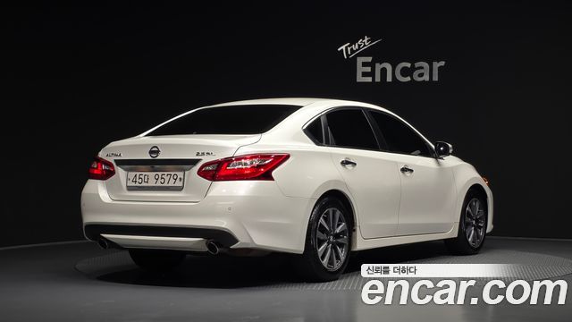 Nissan Altima 2.5 L33 — пробег 66 991 км — фото 2 из 5