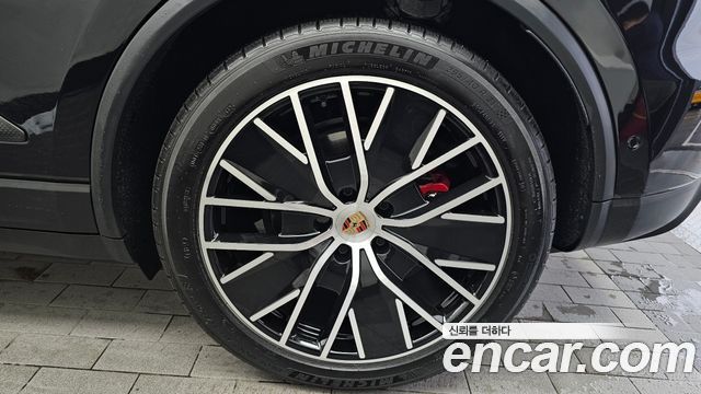 Porsche Macan 4S — пробег 19 263 км — фото 5 из 5