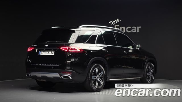 Mercedes-Benz GLE-Class GLE300d 4MATIC — пробег 125 373 км — фото 2 из 5
