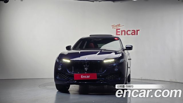 Maserati Levante из Кореи Encar