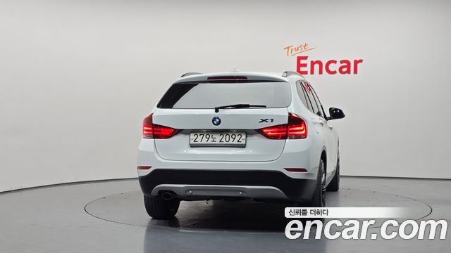 BMW X1 xDrive 20d — пробег 119 524 км — фото 4 из 5