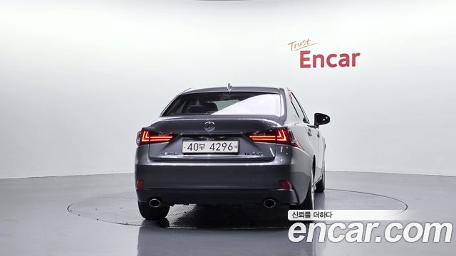 Lexus IS Supreme XE30 — пробег 90 001 км — фото 4 из 5