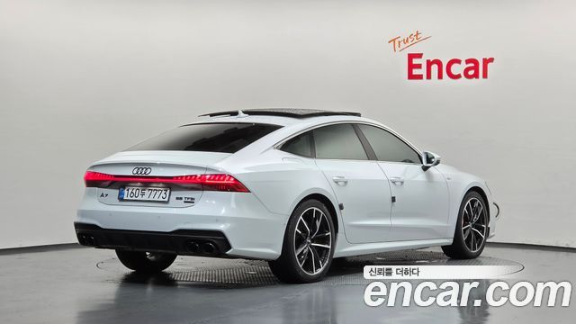 Audi A7 55 TFSI Quattro Premium — пробег 89 122 км — фото 2 из 5