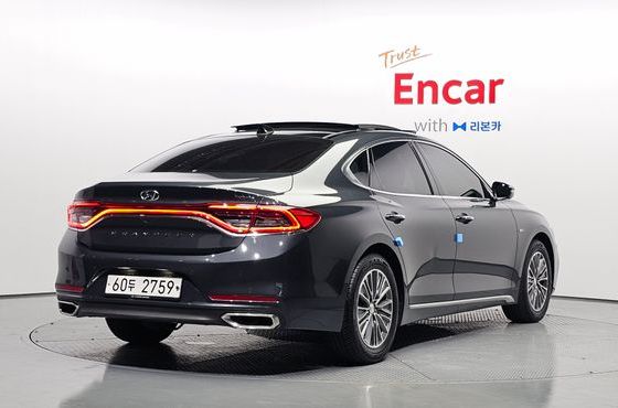 Hyundai Grandeur Exclusive Special — пробег 26 528 км — фото 2 из 5