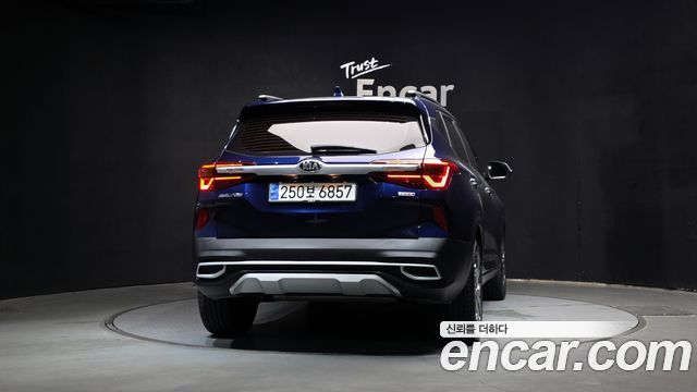 Kia Seltos из Кореи Encar