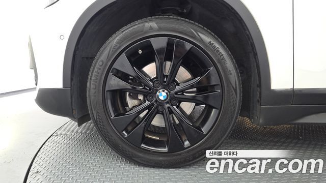 BMW X1 xDrive 18d Advantage — пробег 86 764 км — фото 5 из 5