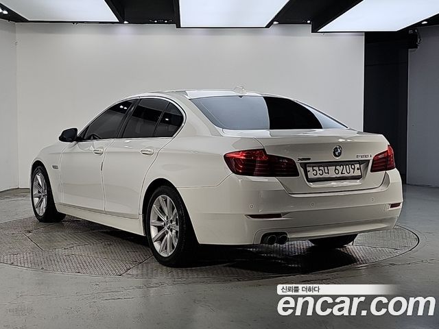 BMW 5-Series 528i xDrive — пробег 102 900 км — фото 3 из 5
