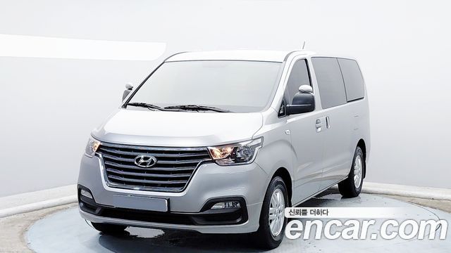 Hyundai Starex Van 3-Seater Smart — пробег 62 983 км — фото 1 из 5