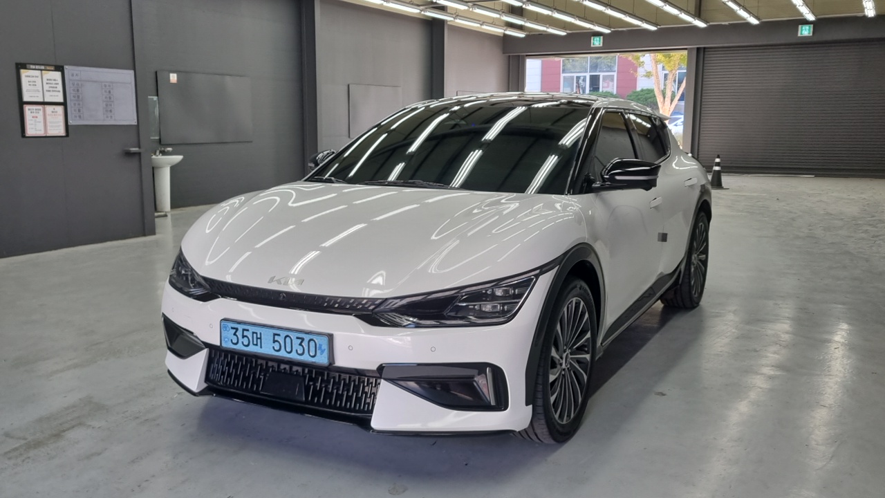 Kia EV6 из Кореи Encar