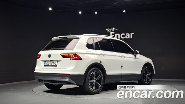 Volkswagen Tiguan 2.0 TDI Prestige — пробег 90 738 км — фото 2 из 5