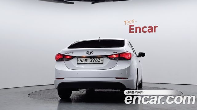 Hyundai AVANTE из Кореи Encar