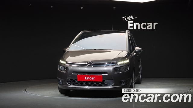 Citroen-DS C4 Picasso 1.6 B-HDI Intensive — пробег 70 146 км — фото 3 из 5