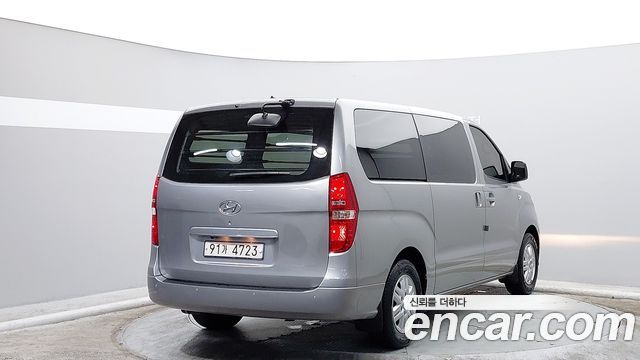 Hyundai Starex Van 3-Seater Smart — пробег 27 961 км — фото 4 из 5