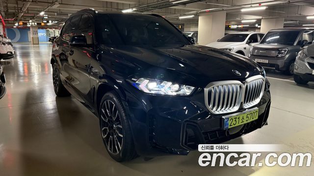 BMW X5 xDrive 40i M Sport — пробег 700 км — фото 3 из 5