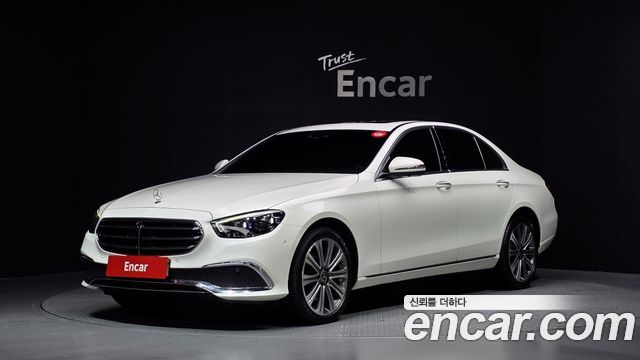 Mercedes-Benz E-Class E350 4MATIC Exclusive — пробег 98 759 км — фото 1 из 5