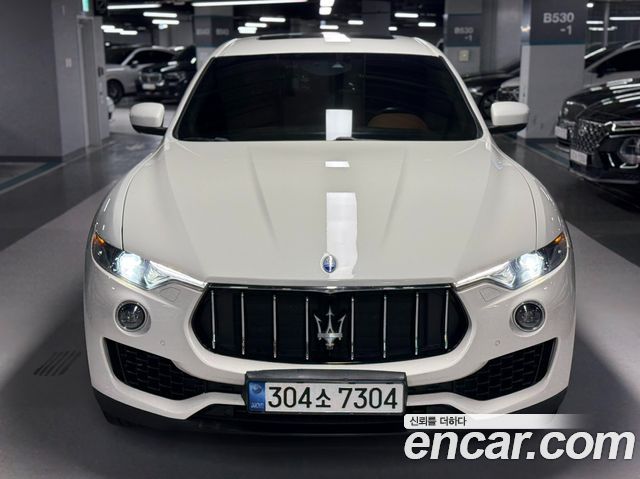 Maserati Levante из Кореи Encar