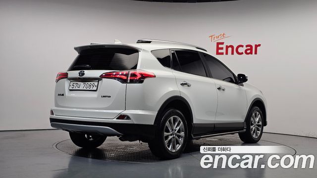Toyota RAV4 из Кореи Encar
