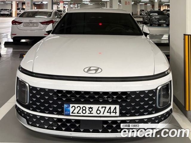 Hyundai Grandeur 2,5 Gasoline 2WD Premium — пробег 14 800 км — фото 2 из 5