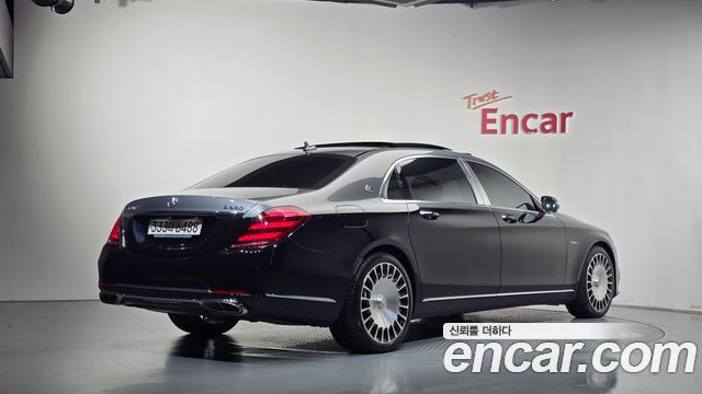 Mercedes-Benz S-Class Maybach S560 4MATIC — пробег 79 661 км — фото 2 из 5