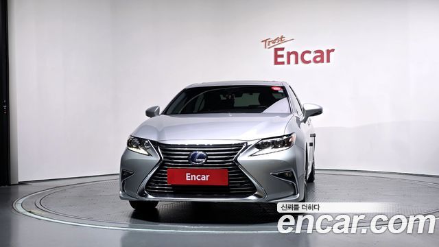 Lexus ES Supreme XV60 — пробег 86 258 км — фото 3 из 5