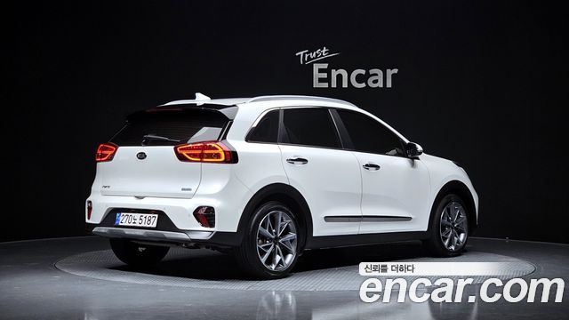 Kia Niro 1.6 HEV Noblesse Special — пробег 138 680 км — фото 2 из 5