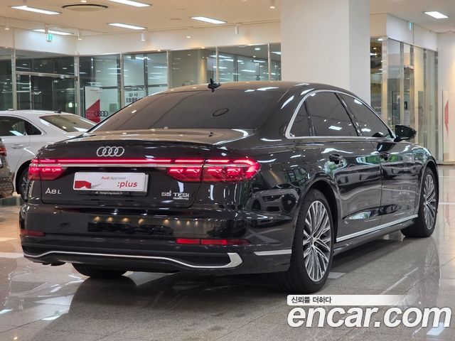 Audi A8 55 TFSI Quattro Premium LWB — пробег 55 000 км — фото 2 из 5