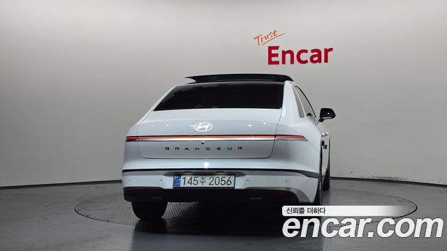Hyundai Grandeur 2.5 Gasoline  2WD Premium — пробег 4 053 км — фото 4 из 5
