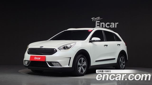 Kia Niro Prestige — пробег 123 940 км — фото 1 из 5