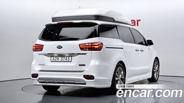 Kia Carnival Gasoline 7-Seater Hi-Limousine President — пробег 47 445 км — фото 2 из 5