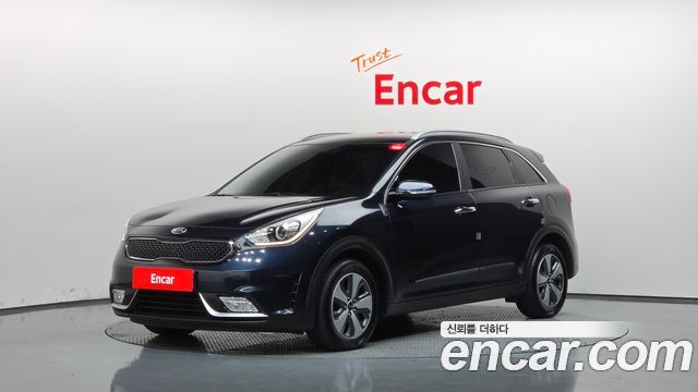 Kia Niro Prestige — пробег 162 262 км — фото 1 из 5