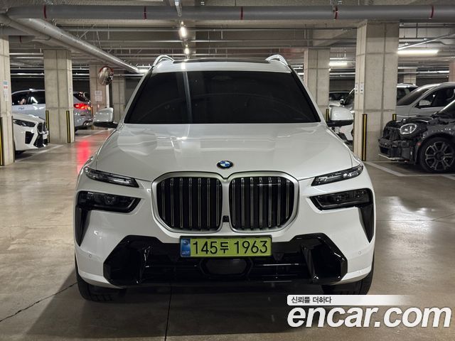 BMW X7 xDrive 40i M Sport 6STR — пробег 11 094 км — фото 3 из 5